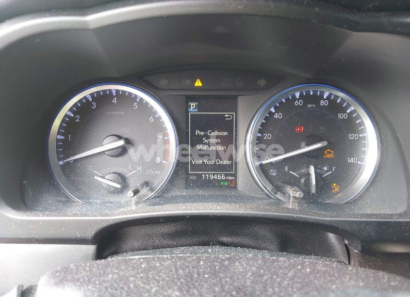 Photo 7 of 2018 Toyota Highlander XLE (VIN 5TDKZRFH0JS549468)