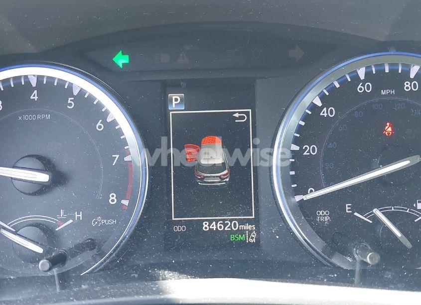 Photo 15 of 2018 Toyota Highlander XLE (VIN 5TDKZRFH1JS545381)