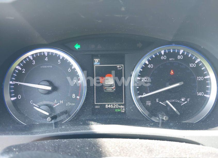 Photo 7 of 2018 Toyota Highlander XLE (VIN 5TDKZRFH1JS545381)