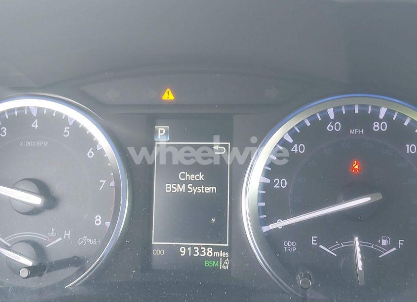 Photo 7 of 2018 Toyota Highlander SE/XLE (VIN 5TDKZRFH1JS559653)