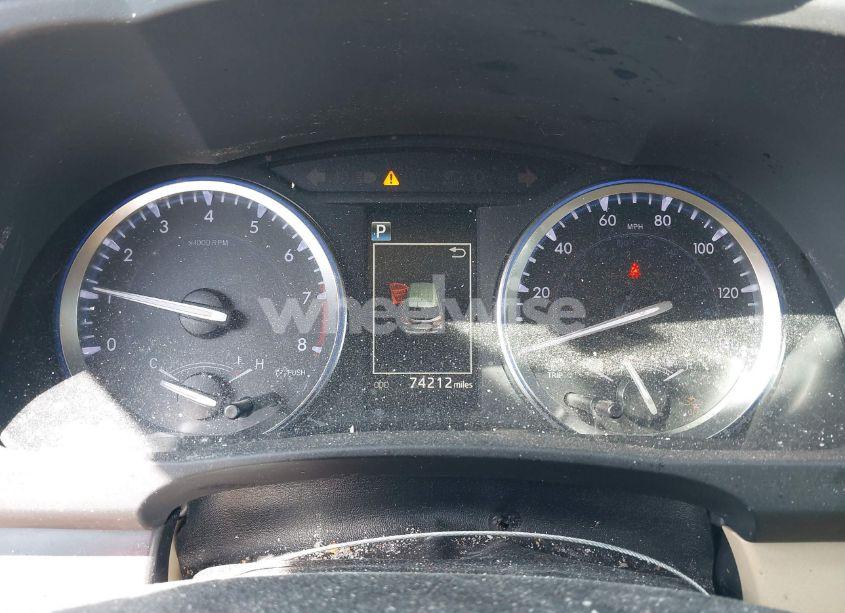 Photo 7 of 2019 Toyota Highlander XLE (VIN 5TDKZRFH1KS290412)