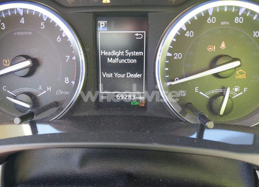 Photo 15 of 2019 Toyota Highlander XLE (VIN 5TDKZRFH1KS299580)