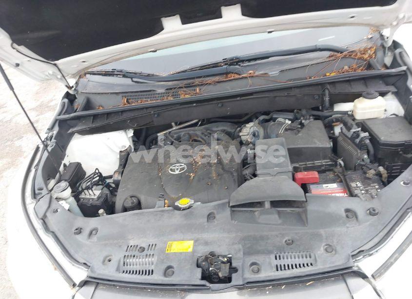 Photo 10 of 2017 Toyota Highlander XLE (VIN 5TDKZRFH2HS202816)