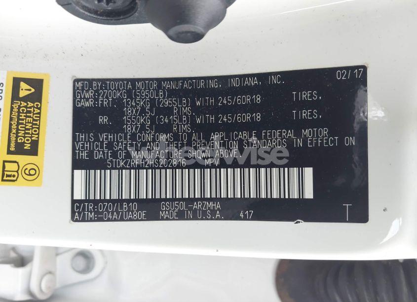 Photo 9 of 2017 Toyota Highlander XLE (VIN 5TDKZRFH2HS202816)