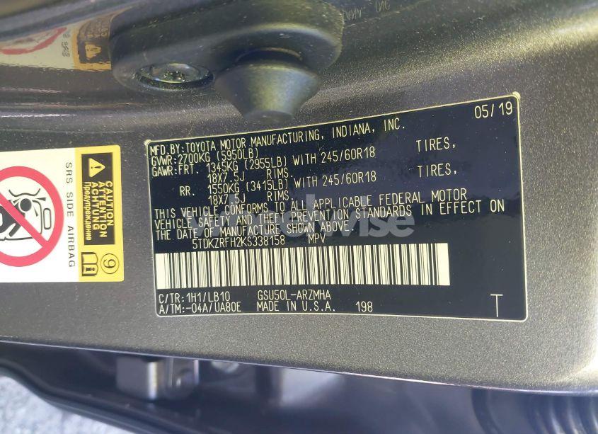 Photo 9 of 2019 Toyota Highlander XLE (VIN 5TDKZRFH2KS338158)