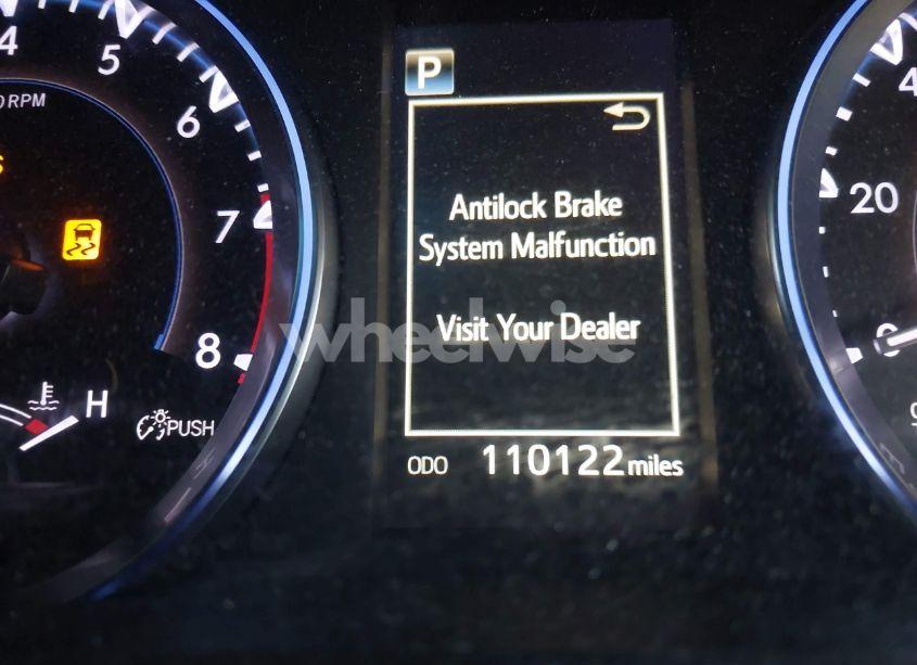 Photo 15 of 2019 Toyota Highlander XLE (VIN 5TDKZRFH2KS556519)