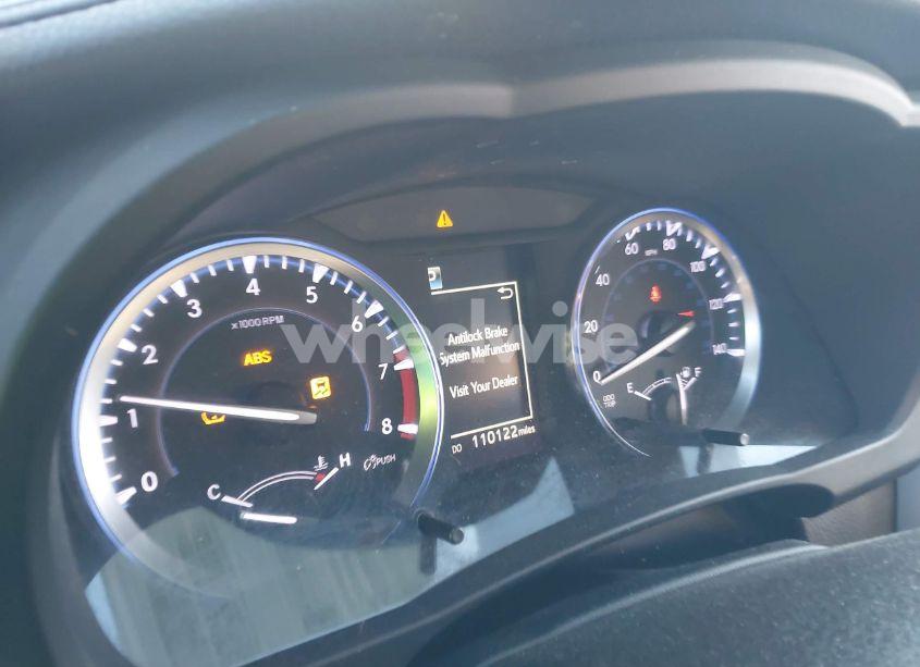 Photo 7 of 2019 Toyota Highlander XLE (VIN 5TDKZRFH2KS556519)