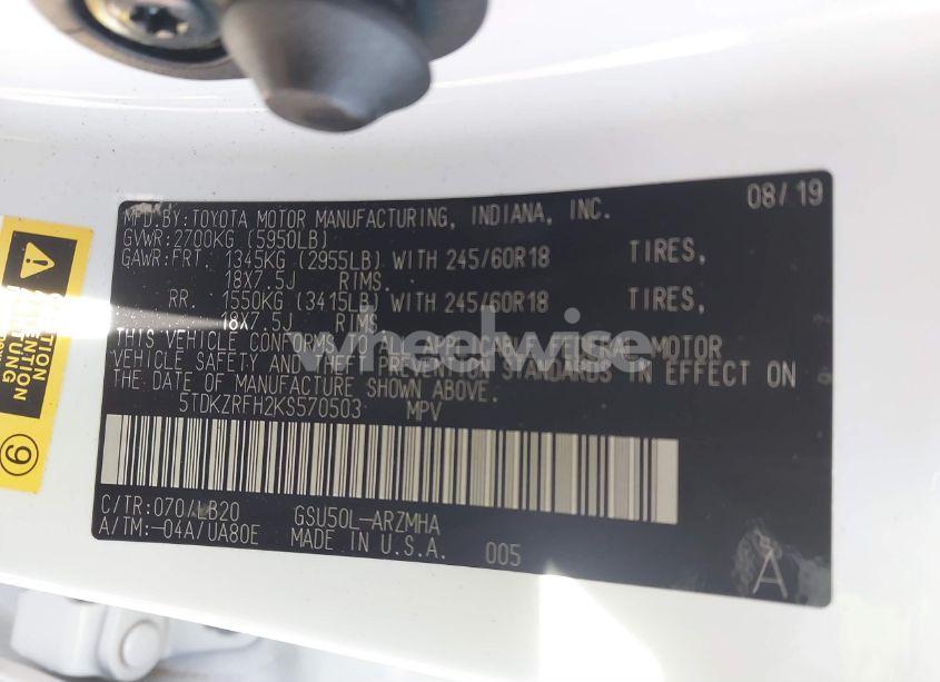 Photo 9 of 2019 Toyota Highlander XLE (VIN 5TDKZRFH2KS570503)