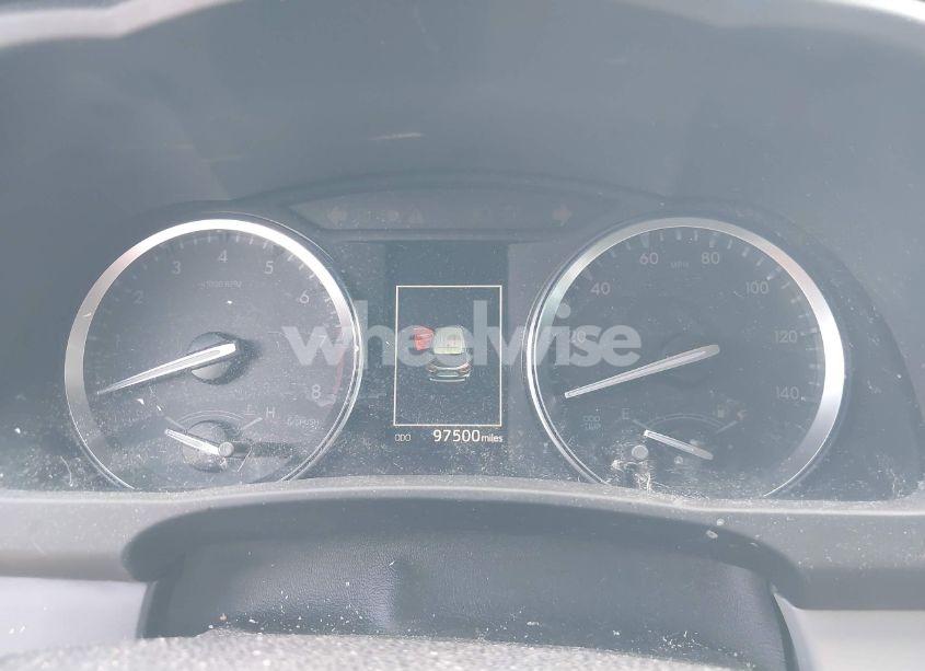 Photo 7 of 2017 Toyota Highlander XLE (VIN 5TDKZRFH3HS523991)