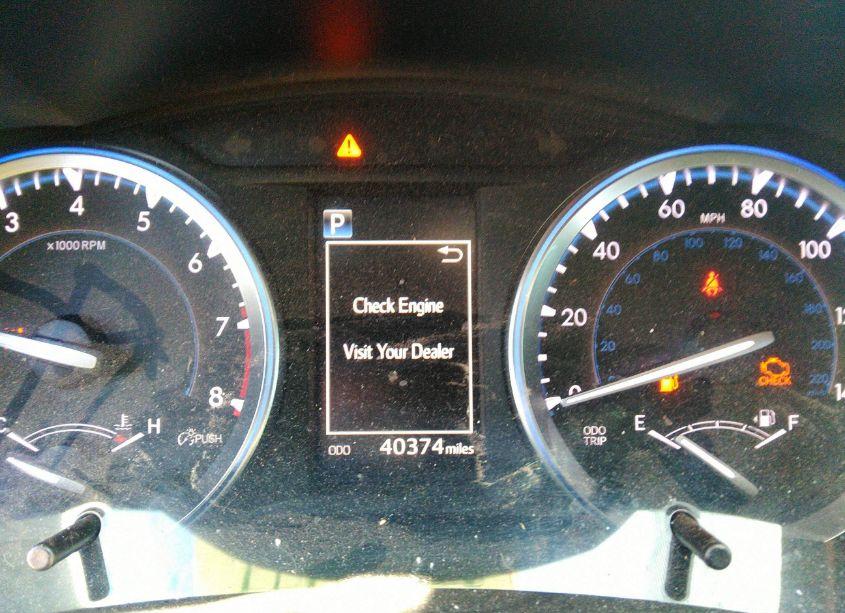 Photo 7 of 2019 Toyota Highlander XLE (VIN 5TDKZRFH3KS308845)