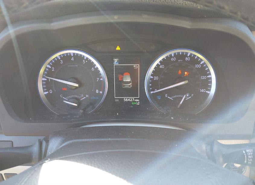 Photo 7 of 2019 Toyota Highlander XLE (VIN 5TDKZRFH4KS321877)