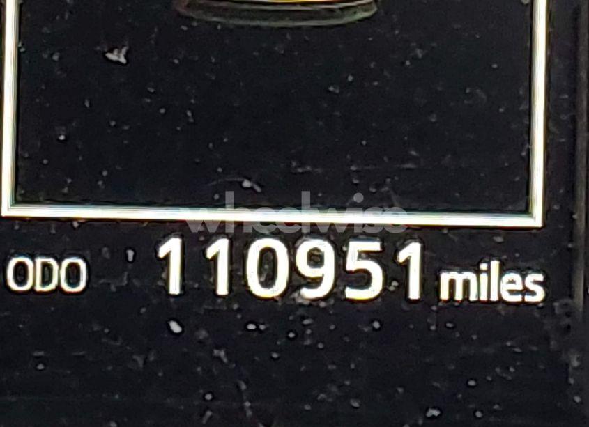 Photo 15 of 2018 Toyota Highlander XLE (VIN 5TDKZRFH5JS538059)