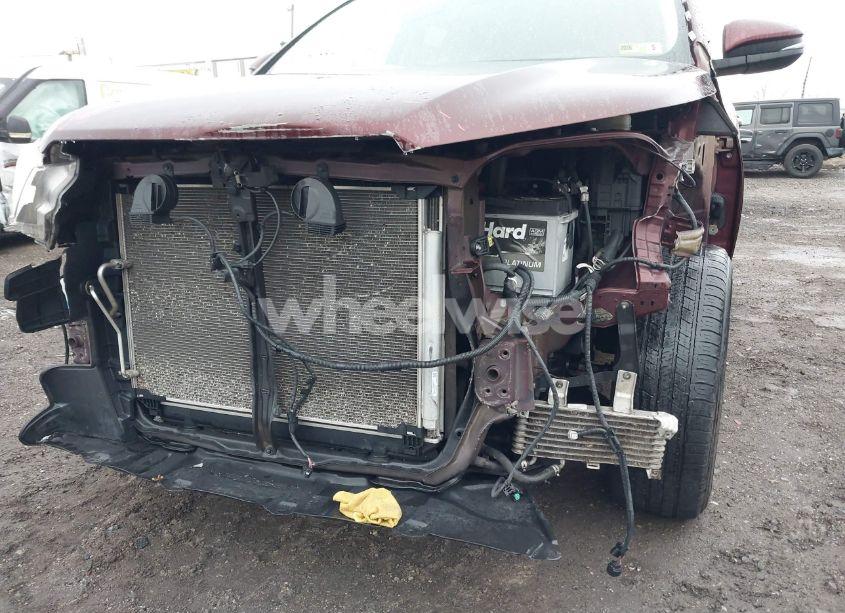 Photo 17 of 2019 Toyota Highlander XLE (VIN 5TDKZRFH5KS291644)