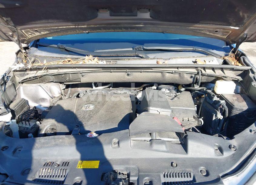 Photo 10 of 2019 Toyota Highlander XLE (VIN 5TDKZRFH5KS314307)