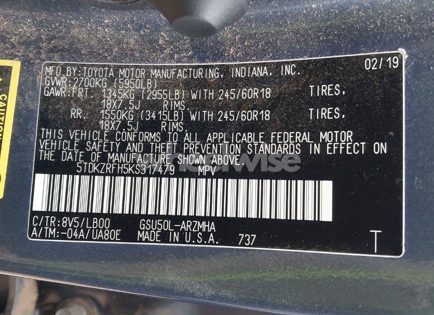 Photo 9 of 2019 Toyota Highlander XLE (VIN 5TDKZRFH5KS317479)