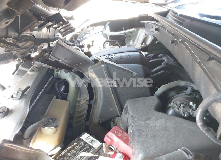 Photo 10 of 2017 Toyota Highlander XLE (VIN 5TDKZRFH6HS511611)