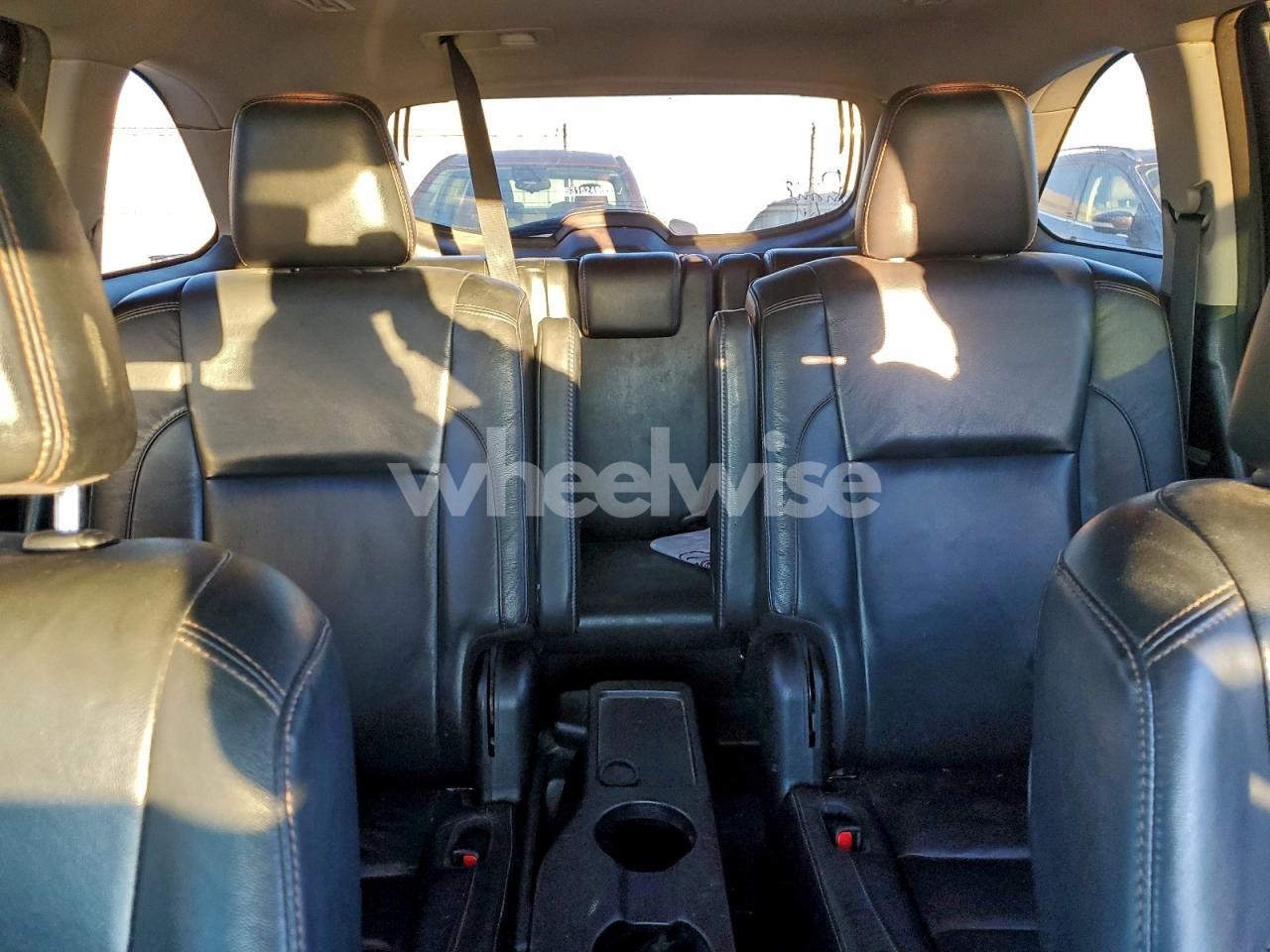 Photo 10 of 2017 TOYOTA HIGHLANDER SE (VIN 5TDKZRFH7HS520124)