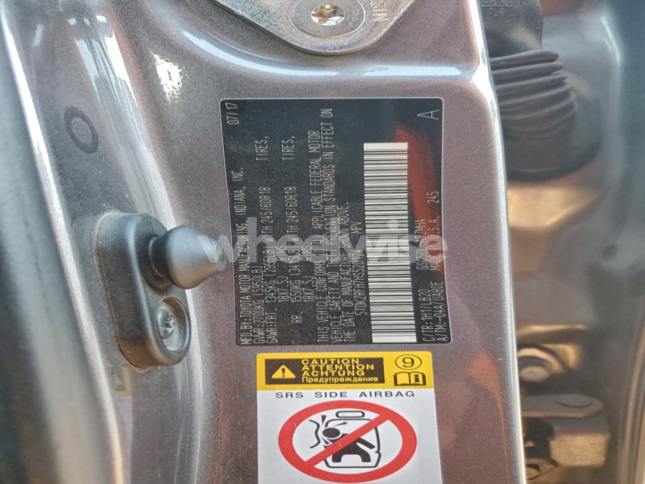 Photo 13 of 2017 TOYOTA HIGHLANDER SE (VIN 5TDKZRFH7HS520124)