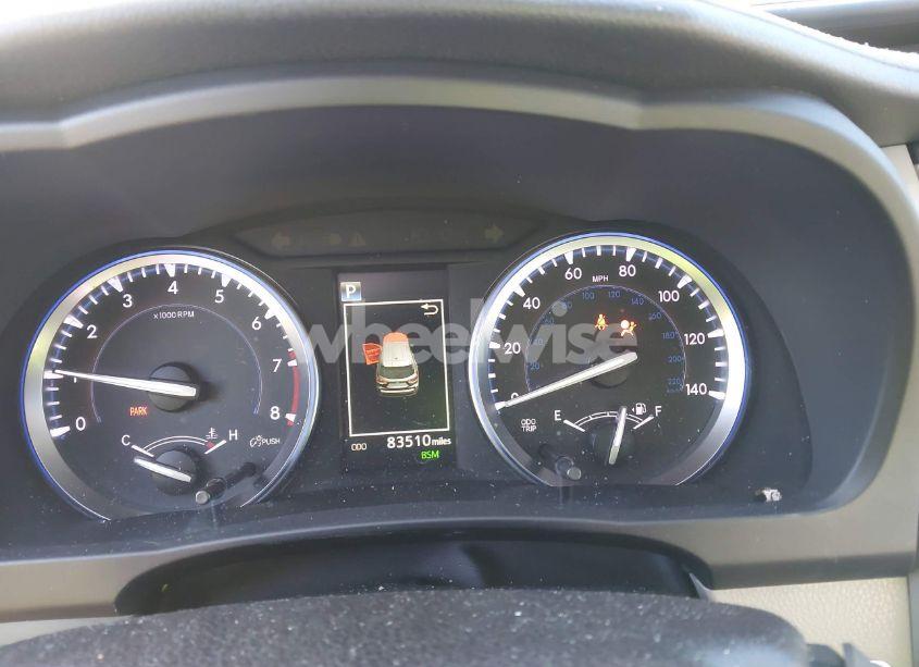 Photo 7 of 2018 Toyota Highlander XLE (VIN 5TDKZRFH7JS238037)