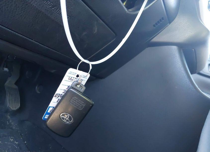 Photo 11 of 2019 Toyota Highlander XLE (VIN 5TDKZRFH7KS306094)