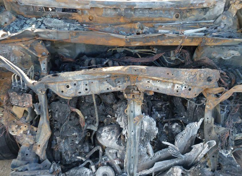 Photo 10 of 2019 Toyota Highlander XLE (VIN 5TDKZRFH7KS368482)