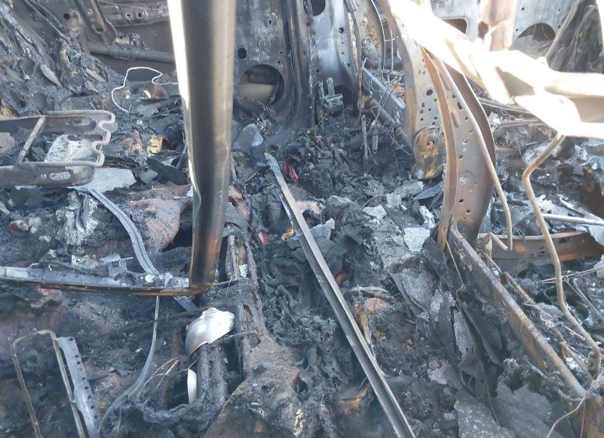 Photo 8 of 2019 Toyota Highlander XLE (VIN 5TDKZRFH7KS368482)