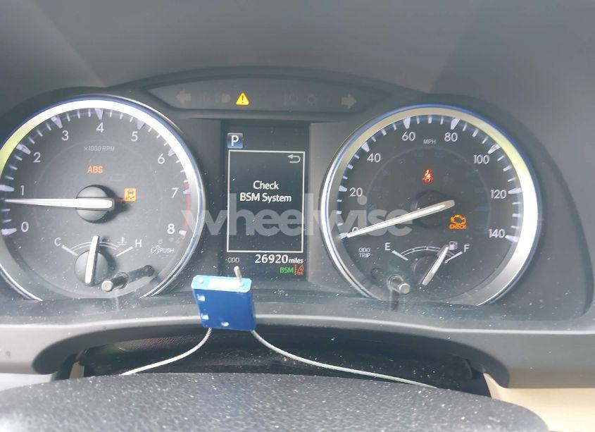 Photo 7 of 2019 Toyota Highlander XLE (VIN 5TDKZRFH8KS311403)