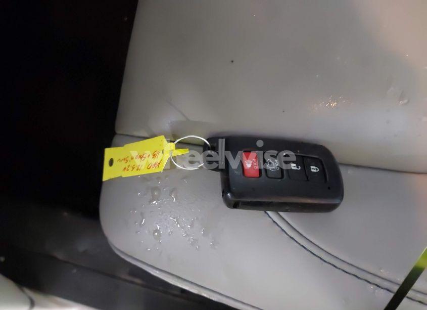 Photo 11 of 2019 Toyota Highlander XLE (VIN 5TDKZRFH8KS339489)