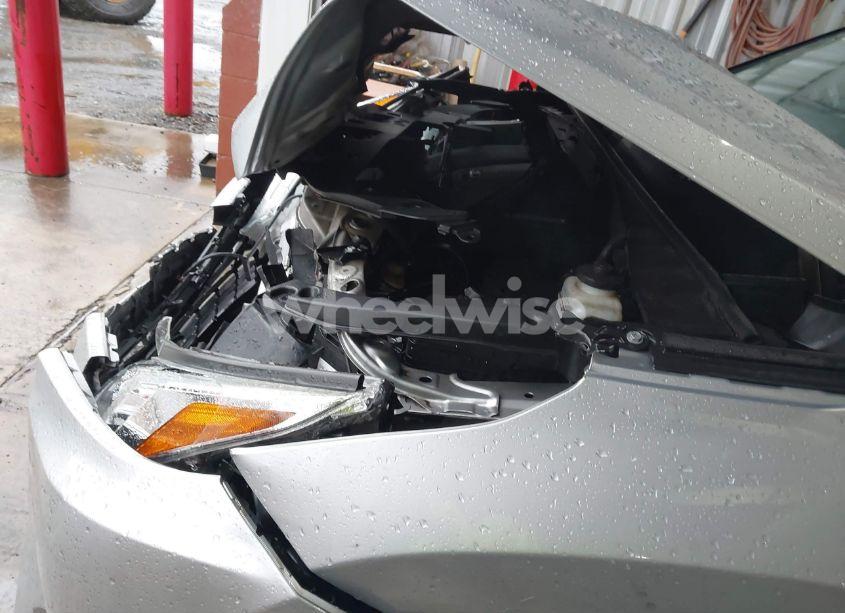 Photo 18 of 2019 Toyota Highlander XLE (VIN 5TDKZRFH8KS339489)