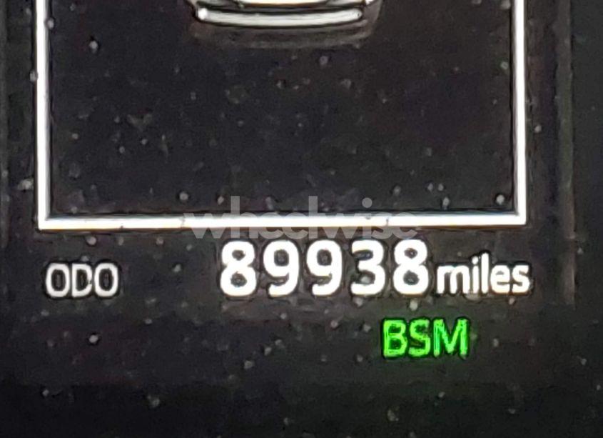 Photo 15 of 2019 Toyota Highlander XLE (VIN 5TDKZRFH8KS552538)