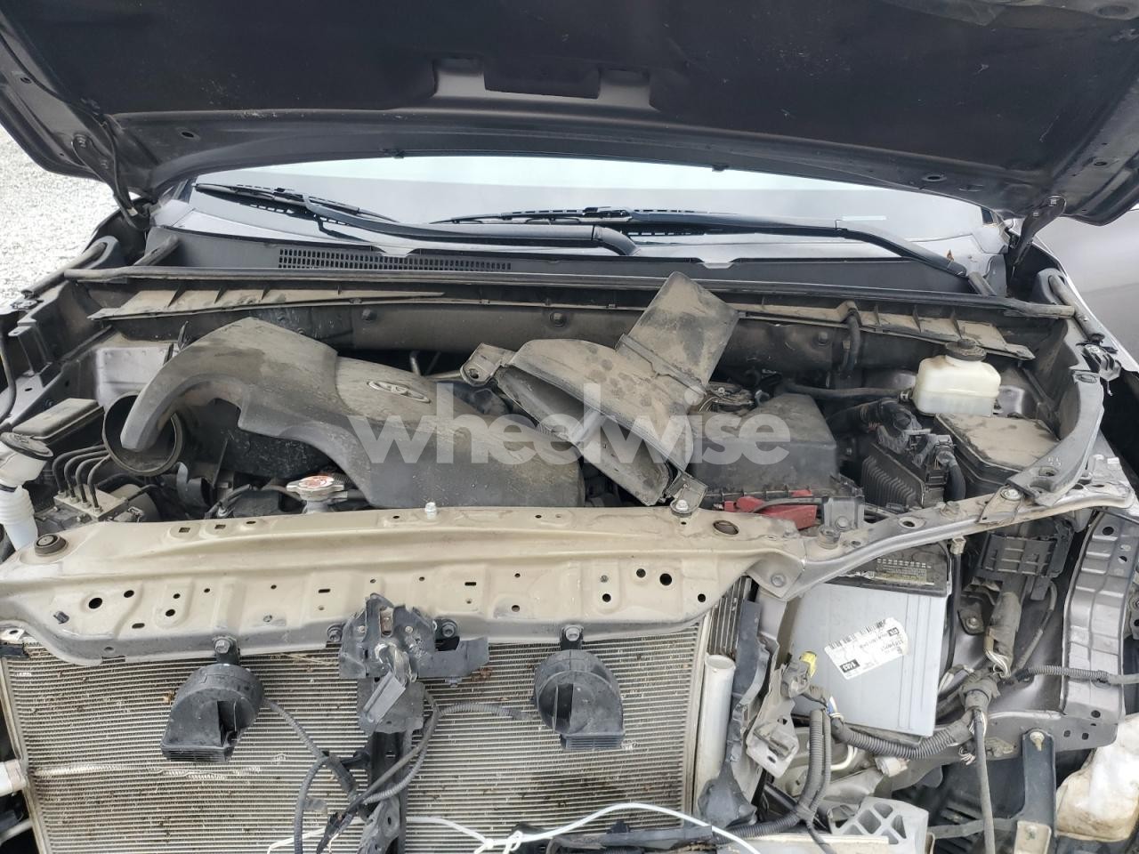 Photo 12 of 2019 TOYOTA HIGHLANDER SE N/A (VIN 5TDKZRFH8KS557514)