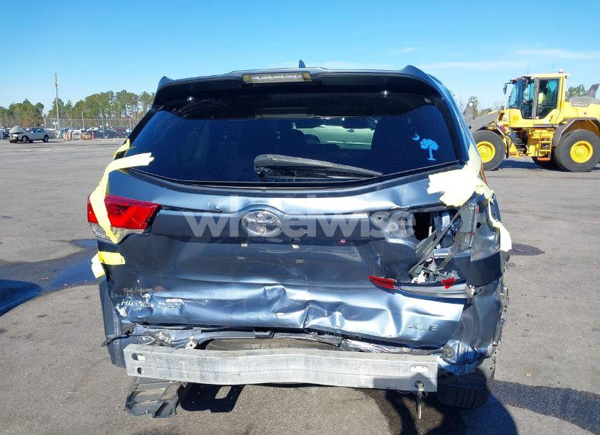 Photo 17 of 2017 Toyota Highlander XLE (VIN 5TDKZRFHXHS509666)