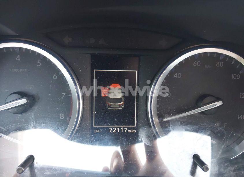 Photo 7 of 2018 Toyota Highlander XLE (VIN 5TDKZRFHXJS548361)