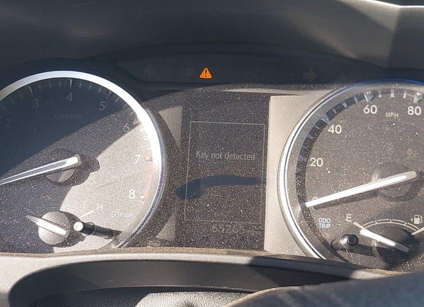 Photo 7 of 2019 Toyota Highlander XLE (VIN 5TDKZRFHXKS557501)