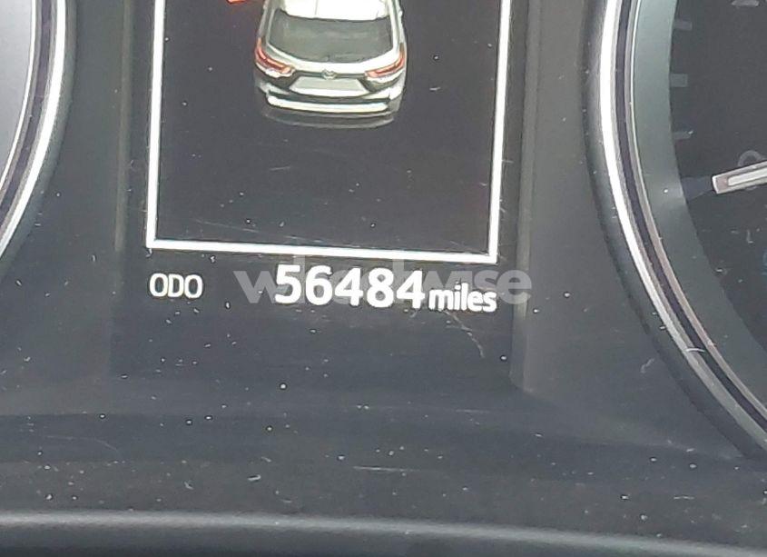 Photo 14 of 2019 Toyota Highlander XLE (VIN 5TDKZRFHXKS567882)