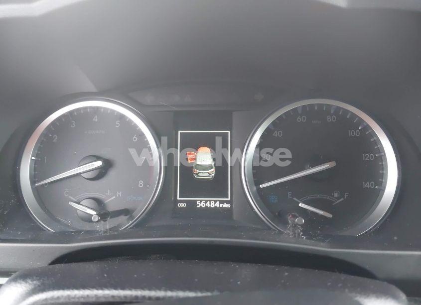 Photo 7 of 2019 Toyota Highlander XLE (VIN 5TDKZRFHXKS567882)