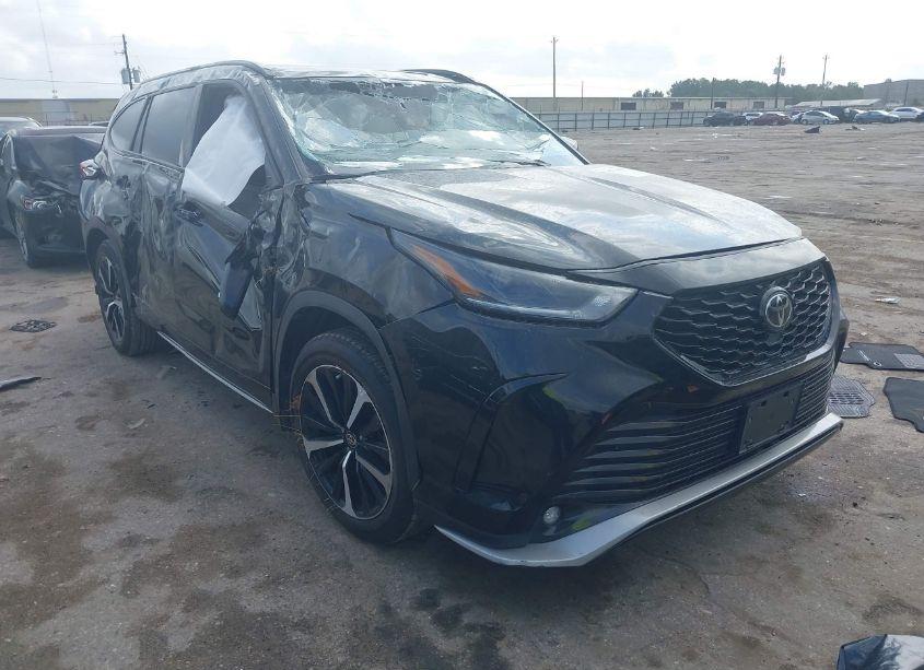2021 Toyota Highlander XSE (VIN 5TDLZRAH6MS039965) main photo
