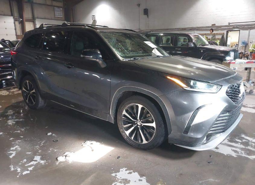 2021 Toyota Highlander XSE (VIN 5TDLZRAH9MS042374) main photo