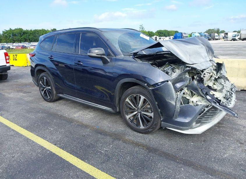 2021 Toyota Highlander XSE (VIN 5TDLZRAHXMS036101) main photo