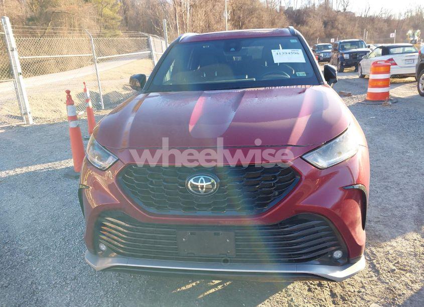 Photo 12 of 2022 Toyota Highlander XSE (VIN 5TDLZRBH0NS180675)