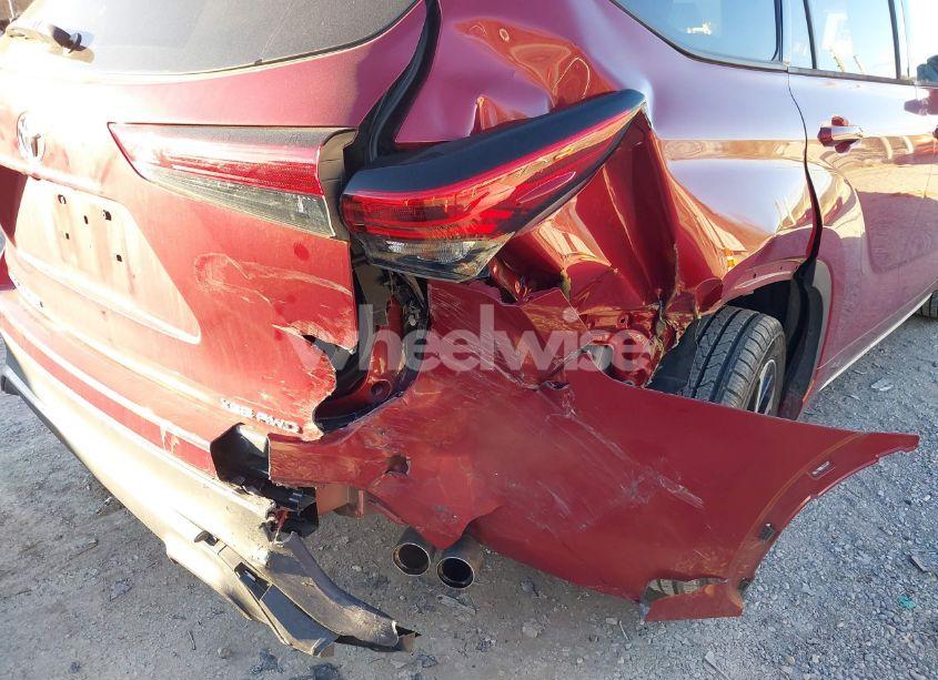 Photo 17 of 2022 Toyota Highlander XSE (VIN 5TDLZRBH0NS180675)