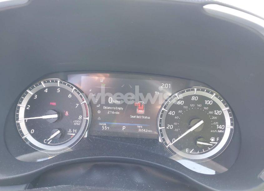 Photo 7 of 2022 Toyota Highlander XSE (VIN 5TDLZRBH0NS180675)