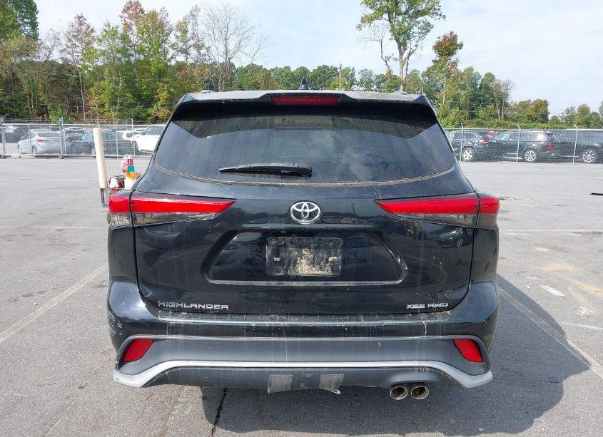 Photo 15 of 2021 Toyota Highlander XSE (VIN 5TDLZRBH2MS082598)