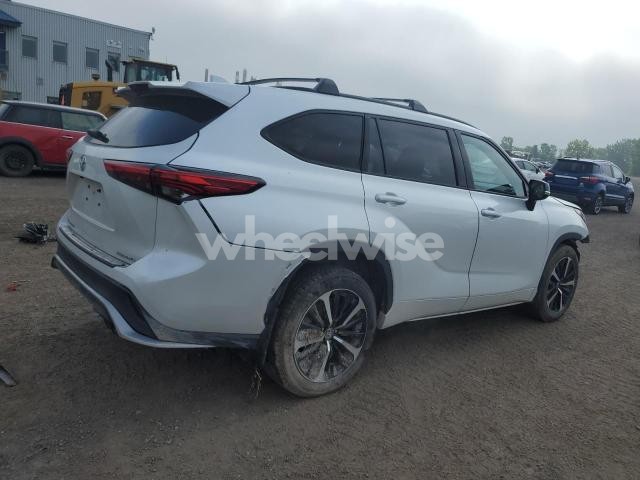 Photo 13 of 2022 TOYOTA HIGHLANDER XSE (VIN 5TDLZRBH2NS248961)