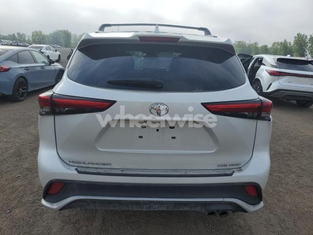 Photo 8 of 2022 TOYOTA HIGHLANDER XSE (VIN 5TDLZRBH2NS248961)