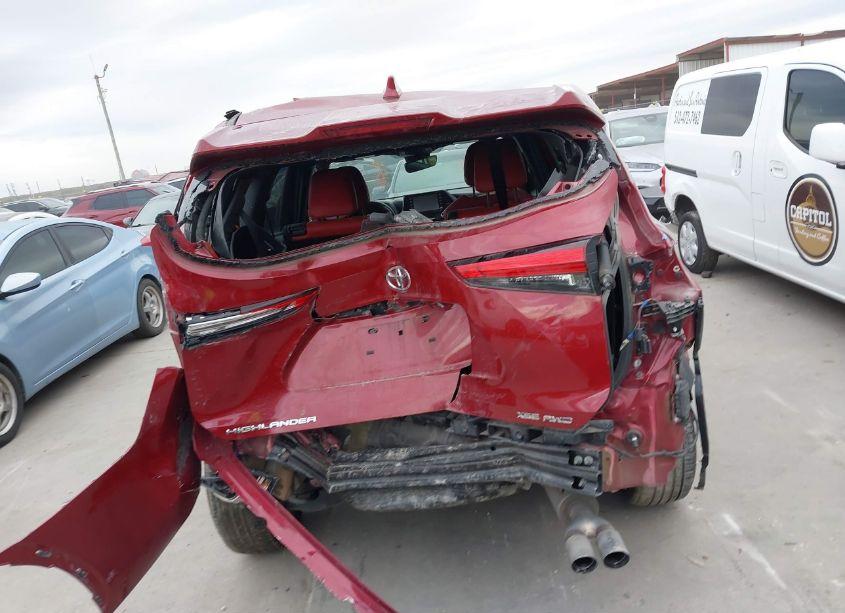 Photo 16 of 2021 Toyota Highlander XSE (VIN 5TDLZRBH5MS068209)