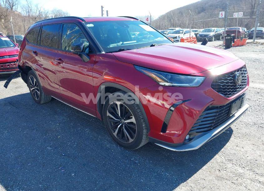 2021 Toyota Highlander XSE (VIN 5TDLZRBH8MS100585) main photo