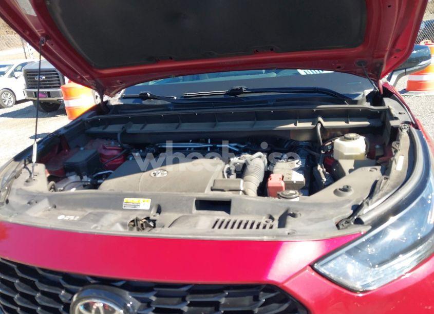 Photo 10 of 2021 Toyota Highlander XSE (VIN 5TDLZRBH8MS100585)