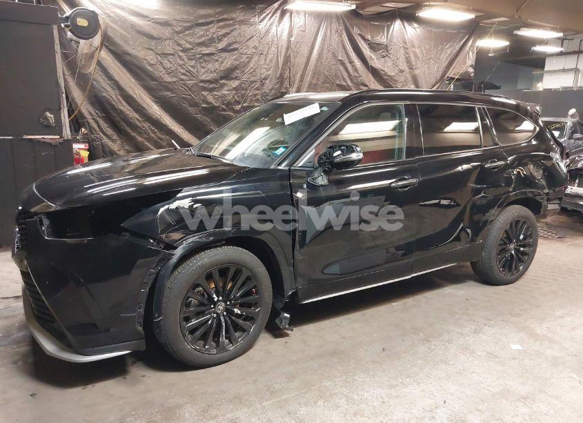 Photo 15 of 2021 Toyota Highlander XSE (VIN 5TDLZRBH8MS116057)