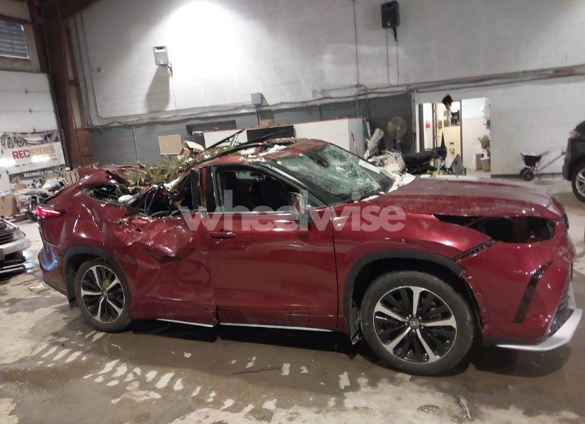 Photo 13 of 2022 Toyota Highlander XSE (VIN 5TDLZRBH8NS201417)